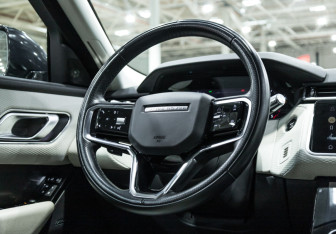 Подержанный автомобиль Land Rover Range Rover Velar 2021 года (20 фото)