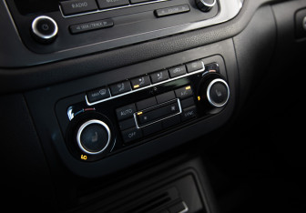 Подержанный автомобиль Volkswagen Tiguan 2013 года (15 фото)