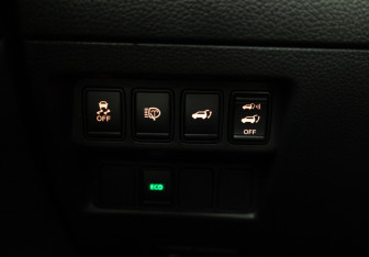 Подержанный автомобиль Nissan X-Trail 2018 года (19 фото)