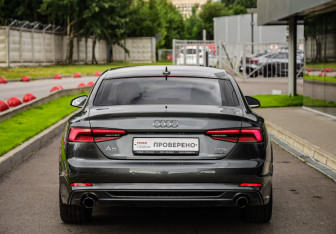 Подержанный автомобиль Audi A5 Coupe 2016 года (7 фото)