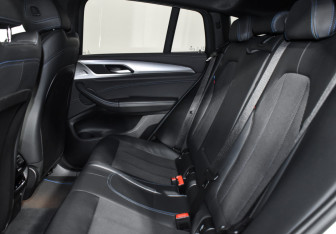 Подержанный автомобиль BMW X4 2019 года (14 фото)