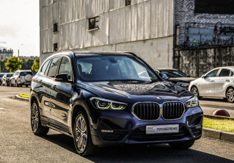Подержанный автомобиль BMW X1 2019 года (5 фото)