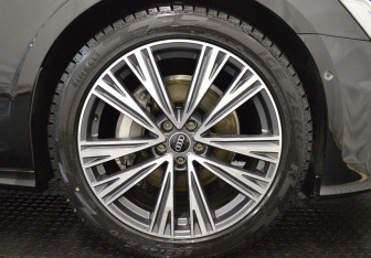 Подержанный автомобиль Audi A6 Sedan 2024 года (9 фото)