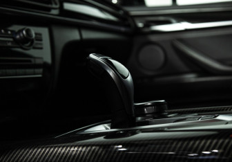 Подержанный автомобиль BMW X5 2017 года (16 фото)