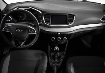 Подержанный автомобиль LADA (ВАЗ) Vesta Sedan 2023 года (14 фото)