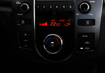 Подержанный автомобиль Kia Cerato Sedan 2009 года (12 фото)