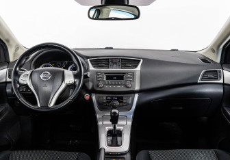 Подержанный автомобиль Nissan Sentra Sedan 2014 года (10 фото)