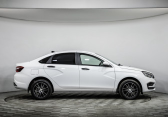 Подержанный автомобиль LADA (ВАЗ) Vesta Sedan 2023 года (4 фото)