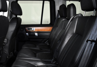 Подержанный автомобиль Land Rover Discovery 2012 года (14 фото)