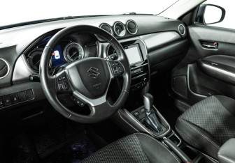 Подержанный автомобиль Suzuki Vitara 2019 года (11 фото)