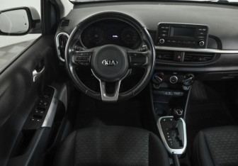 Подержанный автомобиль Kia Picanto 2020 года (10 фото)