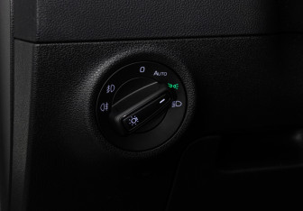 Подержанный автомобиль Skoda Karoq 2021 года (18 фото)