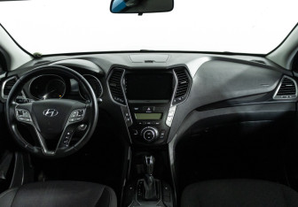 Подержанный автомобиль Hyundai Santa Fe 2014 года (13 фото)