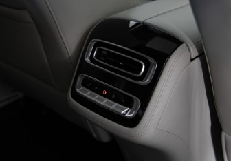 Подержанный автомобиль Exeed RX 2023 года (13 фото)