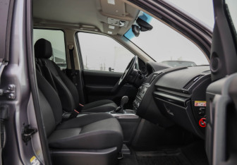 Подержанный автомобиль Land Rover Freelander 2013 года (25 фото)