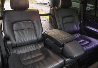 Подержанный автомобиль Toyota Land Cruiser Suv 2020 года (33 фото)