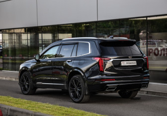 Подержанный автомобиль Cadillac XT6 2020 года (8 фото)