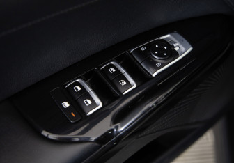 Подержанный автомобиль Kia K5 2021 года (23 фото)