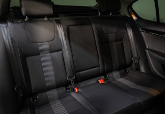 Подержанный автомобиль Skoda Octavia Liftback 2018 года (24 фото)