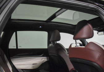 Подержанный автомобиль Geely Monjaro 2023 года (20 фото)