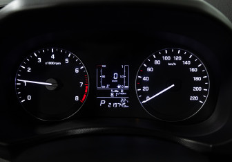 Подержанный автомобиль Hyundai Creta 2016 года (12 фото)