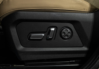 Подержанный автомобиль Jetour T2 2024 года (24 фото)