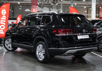 Подержанный автомобиль Volkswagen Teramont 2019 года (9 фото)