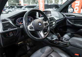 Подержанный автомобиль BMW X3 2021 года (19 фото)