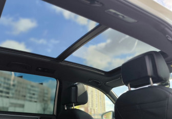 Подержанный автомобиль Volkswagen Tiguan 2021 года (14 фото)