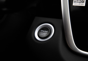 Подержанный автомобиль Geely Atlas Pro 2024 года (15 фото)