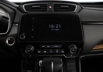 Подержанный автомобиль Honda CR-V 2018 года (13 фото)