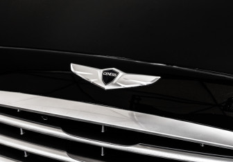 Подержанный автомобиль Hyundai Genesis 2016 года (13 фото)