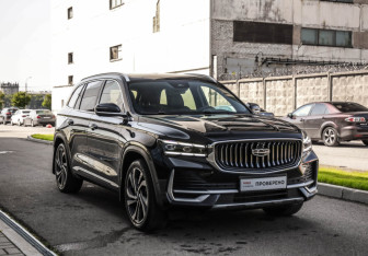 Подержанный автомобиль Geely Monjaro 2024 года (5 фото)