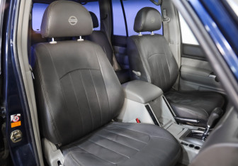 Подержанный автомобиль Nissan Patrol 2003 года (22 фото)