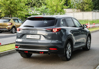 Подержанный автомобиль Mazda CX-9 2022 года (6 фото)