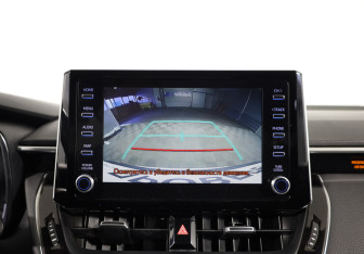 Подержанный автомобиль Toyota Corolla Sedan 2019 года (16 фото)