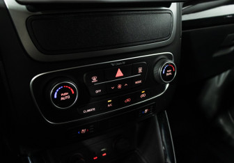 Подержанный автомобиль Kia Sorento 2015 года (18 фото)