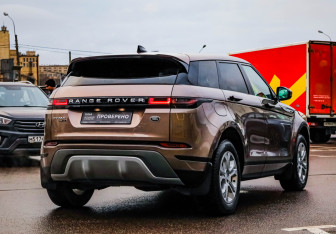 Подержанный автомобиль Land Rover Range Rover Evoque 2020 года (6 фото)