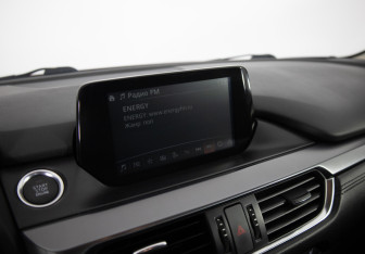 Подержанный автомобиль Mazda 6 Sedan 2016 года (15 фото)