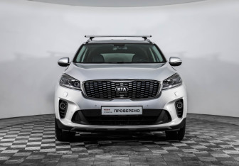 Подержанный автомобиль Kia Sorento 2018 года (2 фото)