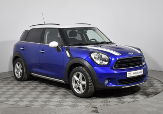 Подержанный автомобиль MINI Countryman 2015 года (3 фото)