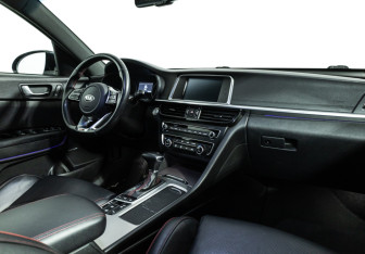 Подержанный автомобиль Kia Optima Sedan 2020 года (9 фото)