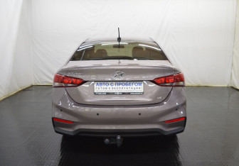 Подержанный автомобиль Hyundai Solaris Sedan 2019 года (6 фото)