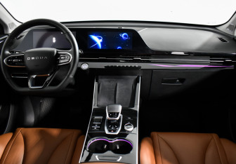 Подержанный автомобиль Omoda C5 2023 года (15 фото)