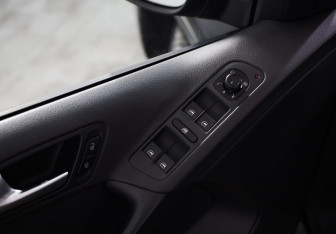 Подержанный автомобиль Volkswagen Tiguan 2016 года (20 фото)