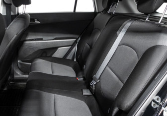 Подержанный автомобиль Hyundai Creta 2017 года (10 фото)