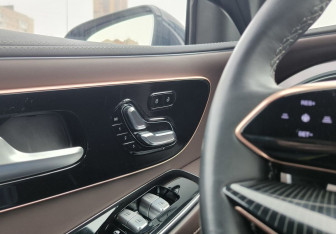 Подержанный автомобиль Exeed VX 2023 года (23 фото)