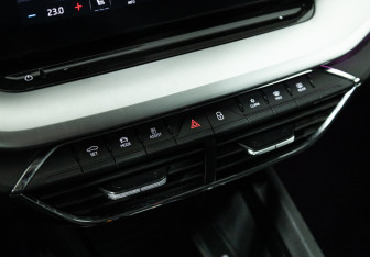 Подержанный автомобиль Skoda Octavia Liftback 2021 года (18 фото)