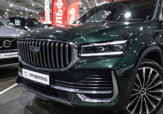 Подержанный автомобиль Geely Monjaro 2025 года (3 фото)