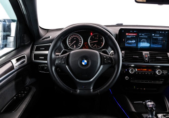 Подержанный автомобиль BMW X6 2013 года (14 фото)